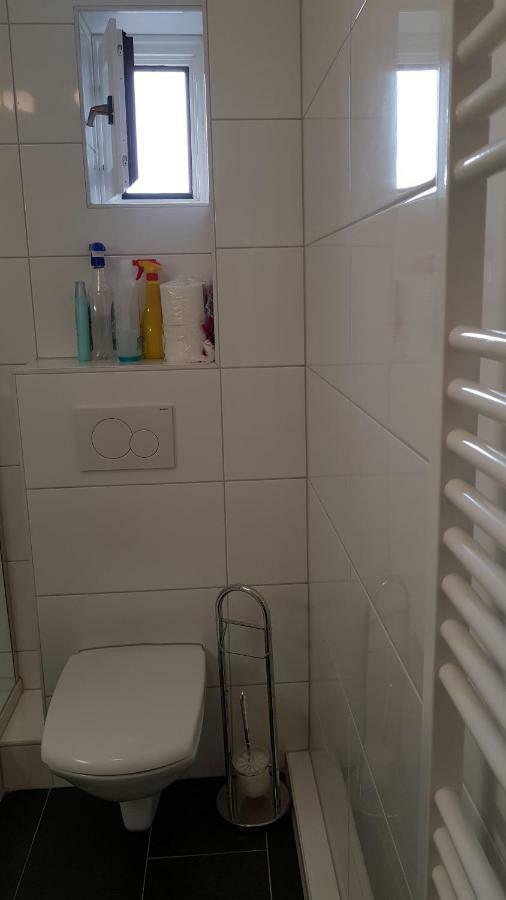 Outletcity Ferienwohnung Apartment 2 Метцинген Екстер'єр фото